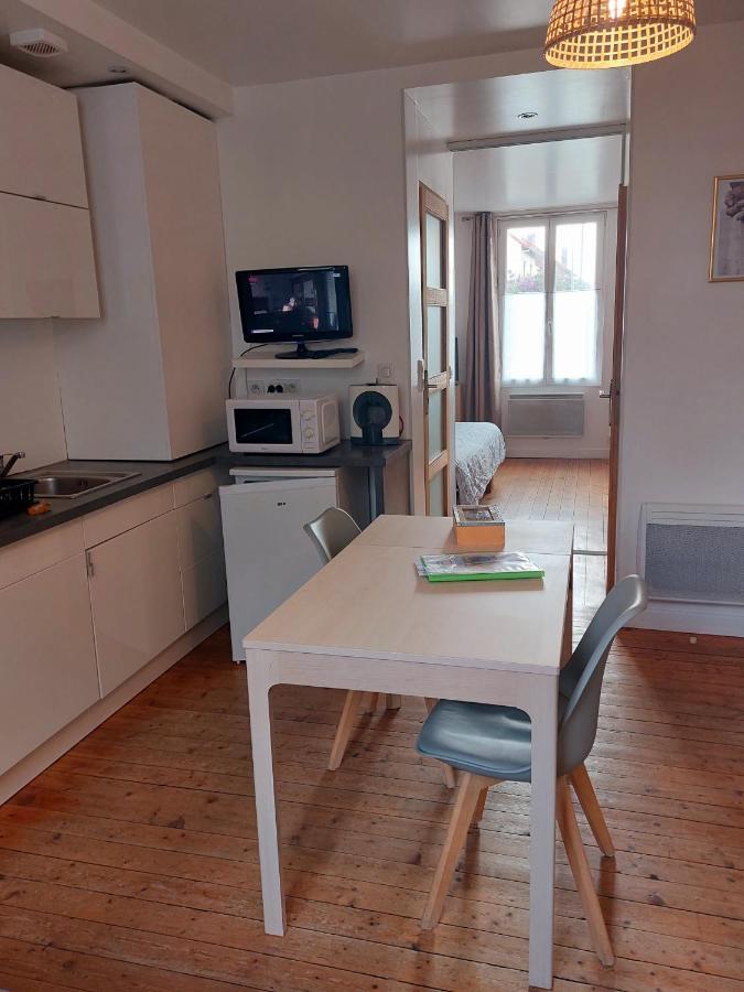 Les Belles Terrasses Dieppe ,3 Appartements , Le Vegetal De 1 A 8 Personnes , Le Tropical De 1 A 6 Personnes , Le Floral Avec Terrasse De 1 A 3 Personnes , Quartier Calme Au Stationnement Gratuit A Cote De L'Avenue Verte Zewnętrze zdjęcie