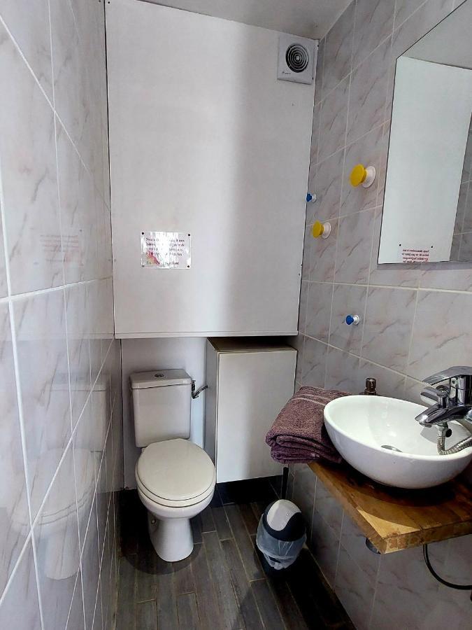 Les Belles Terrasses Dieppe ,3 Appartements , Le Vegetal De 1 A 8 Personnes , Le Tropical De 1 A 6 Personnes , Le Floral Avec Terrasse De 1 A 3 Personnes , Quartier Calme Au Stationnement Gratuit A Cote De L'Avenue Verte Zewnętrze zdjęcie